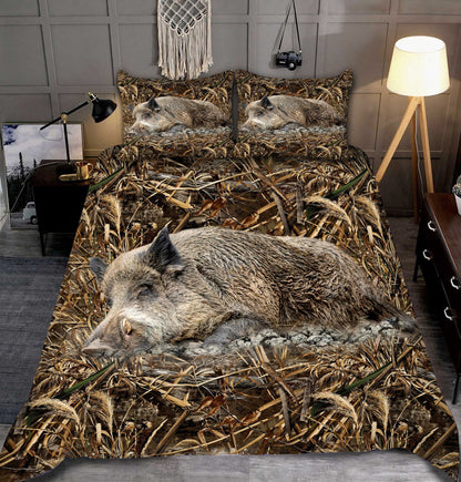 Boar Hunting Bush All Over Printed Bedding Set
